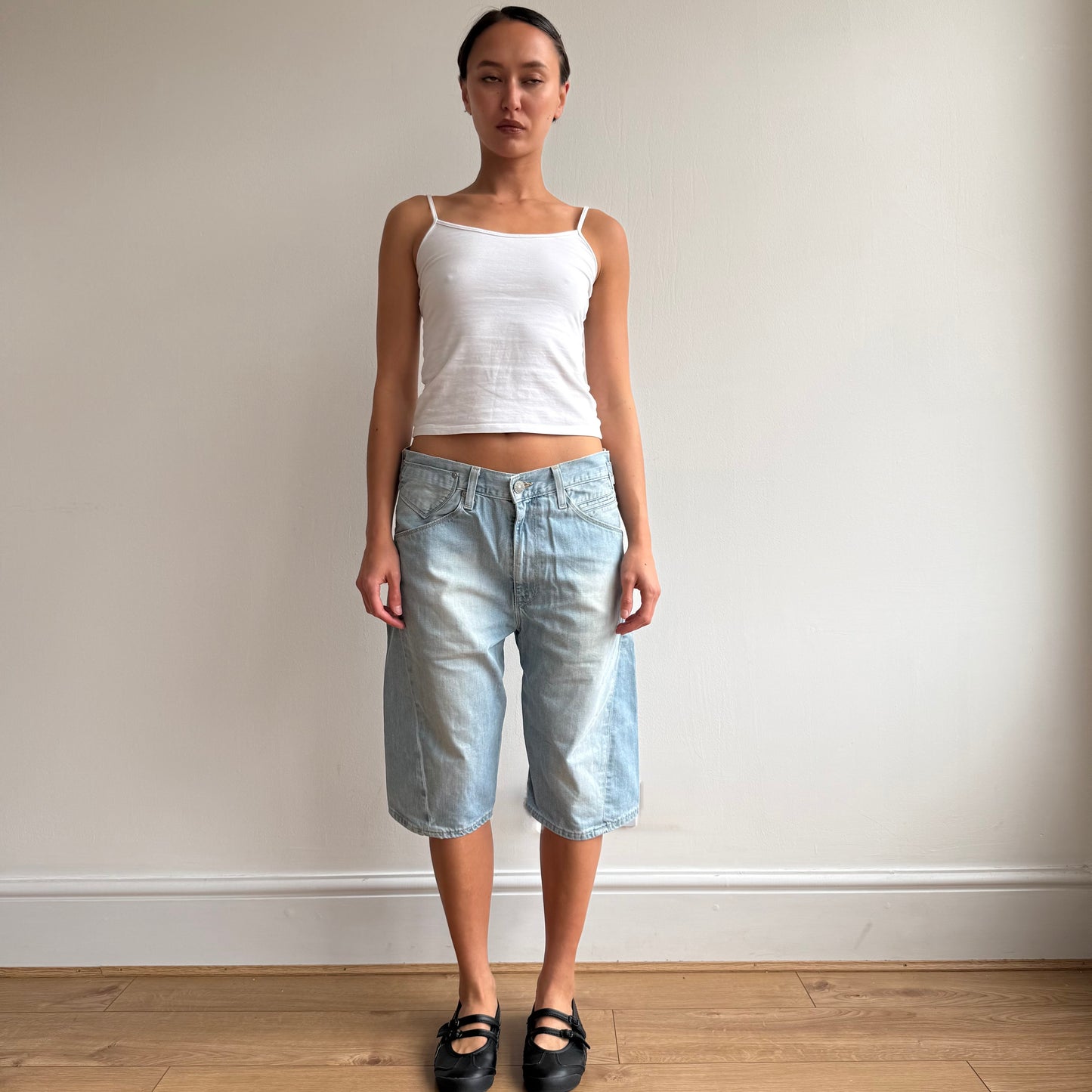 Levi’s Engineered cinch jorts - Size M