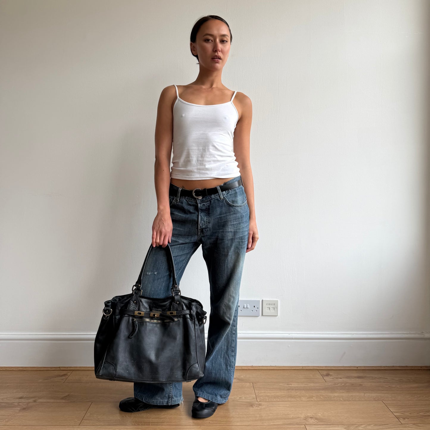 Black leather ‘firkin’ bag - One Size