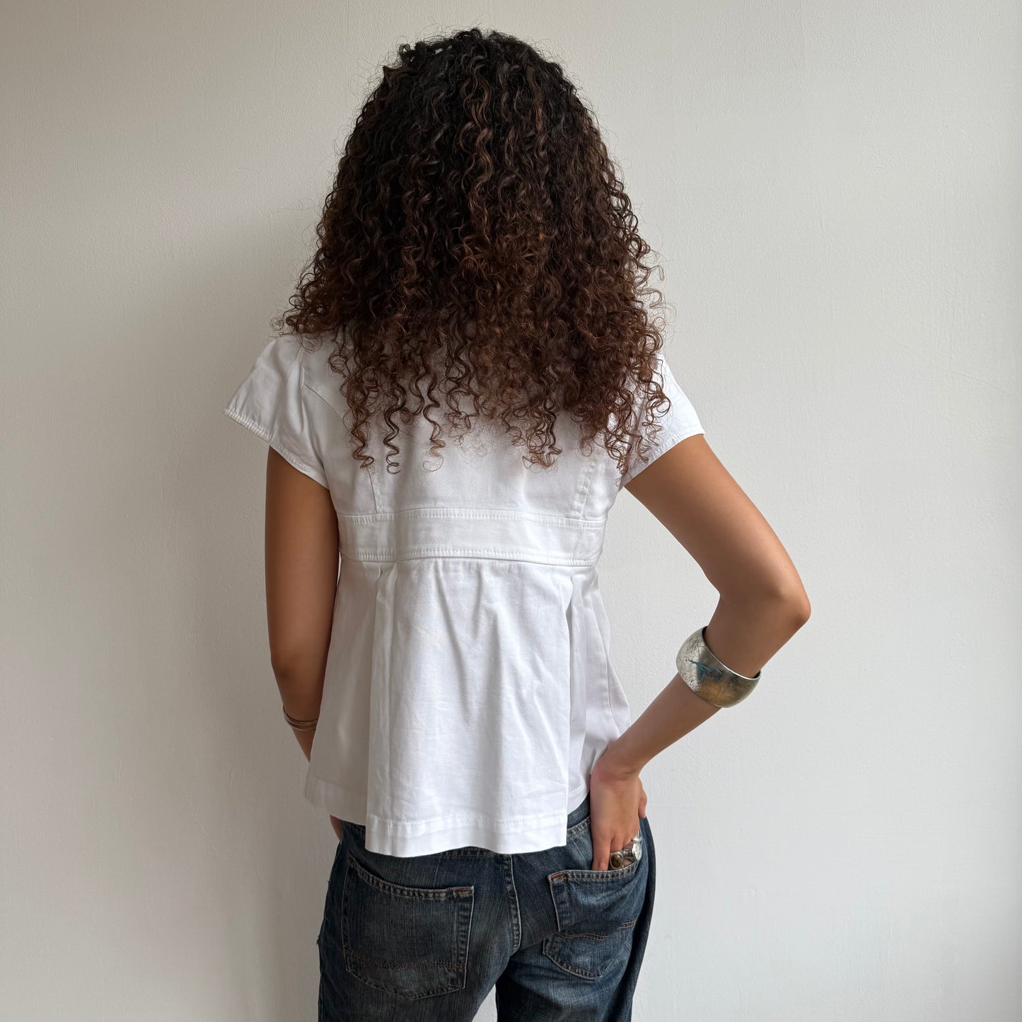 White short sleeve ruffle peacoat - Size L