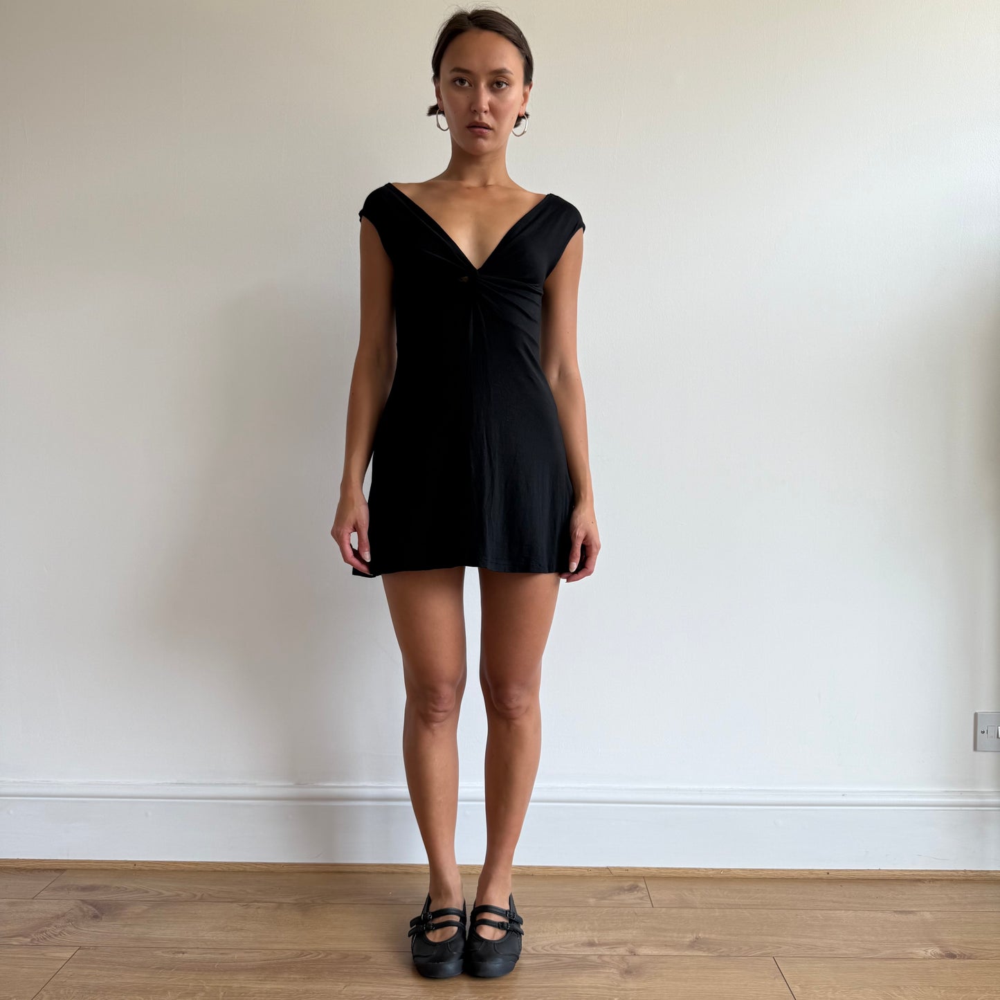 Black twist keyhole mini dress - Size S