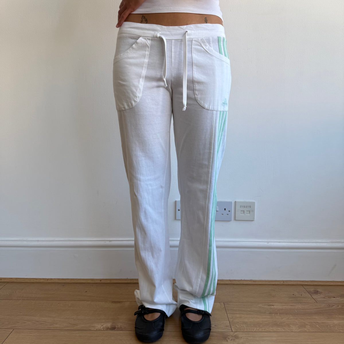 White + mint Adidas flared yoga set - Size M