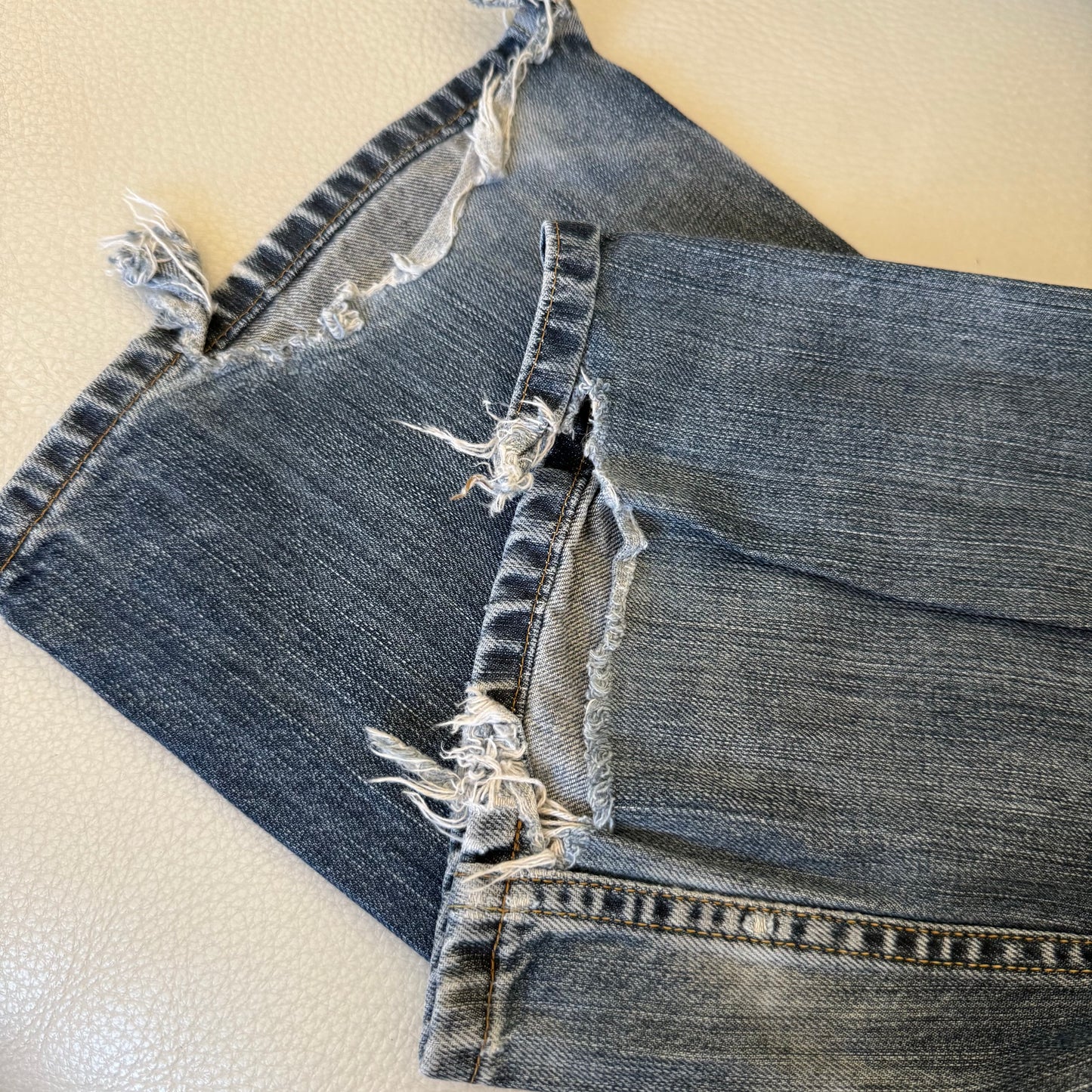Levi’s 512 bootcut jeans - Size 32x34