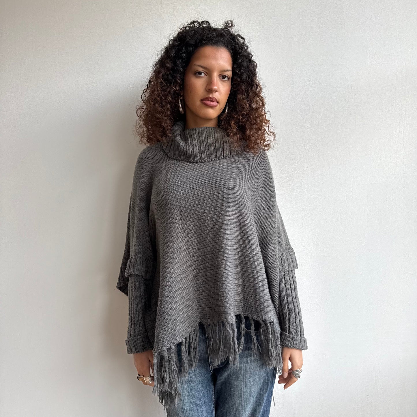 Grey long sleeve poncho - Size M