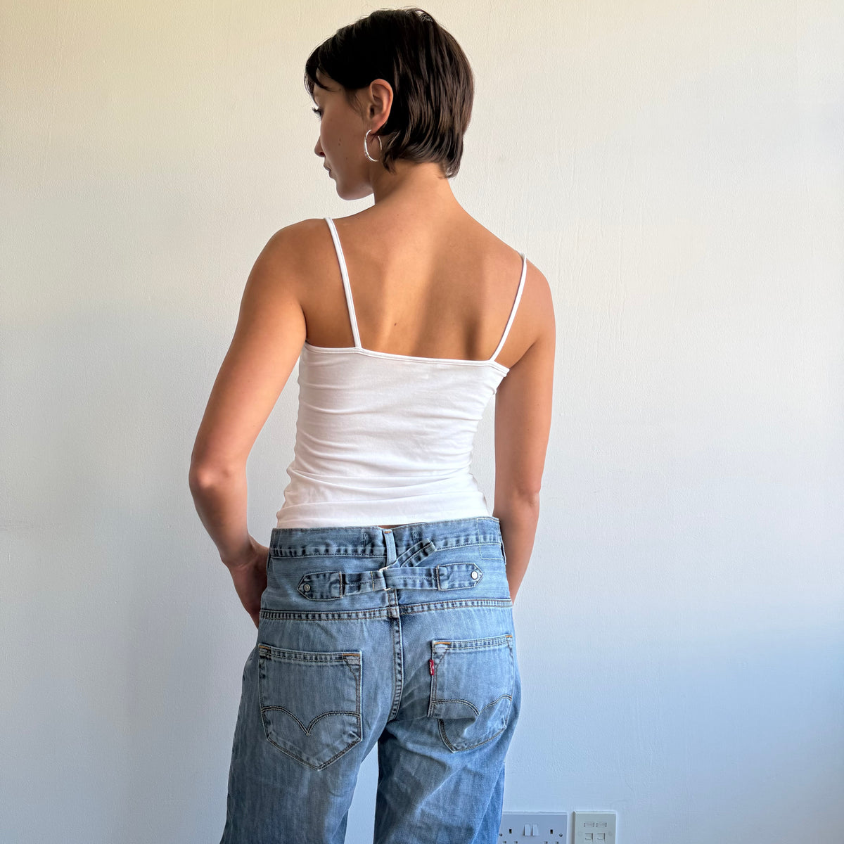 Levi’s cinch back jeans - Size 30x34