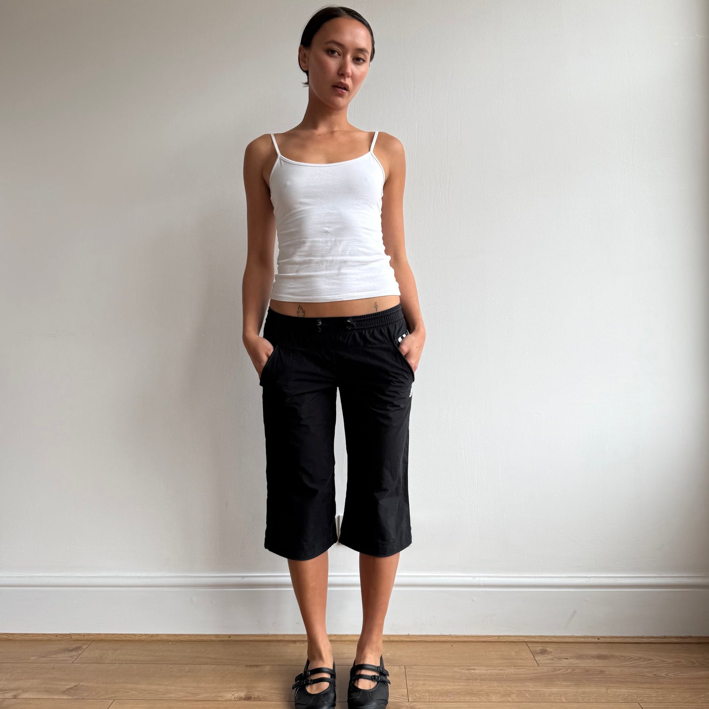 Black Adidas toggle capris - Size S