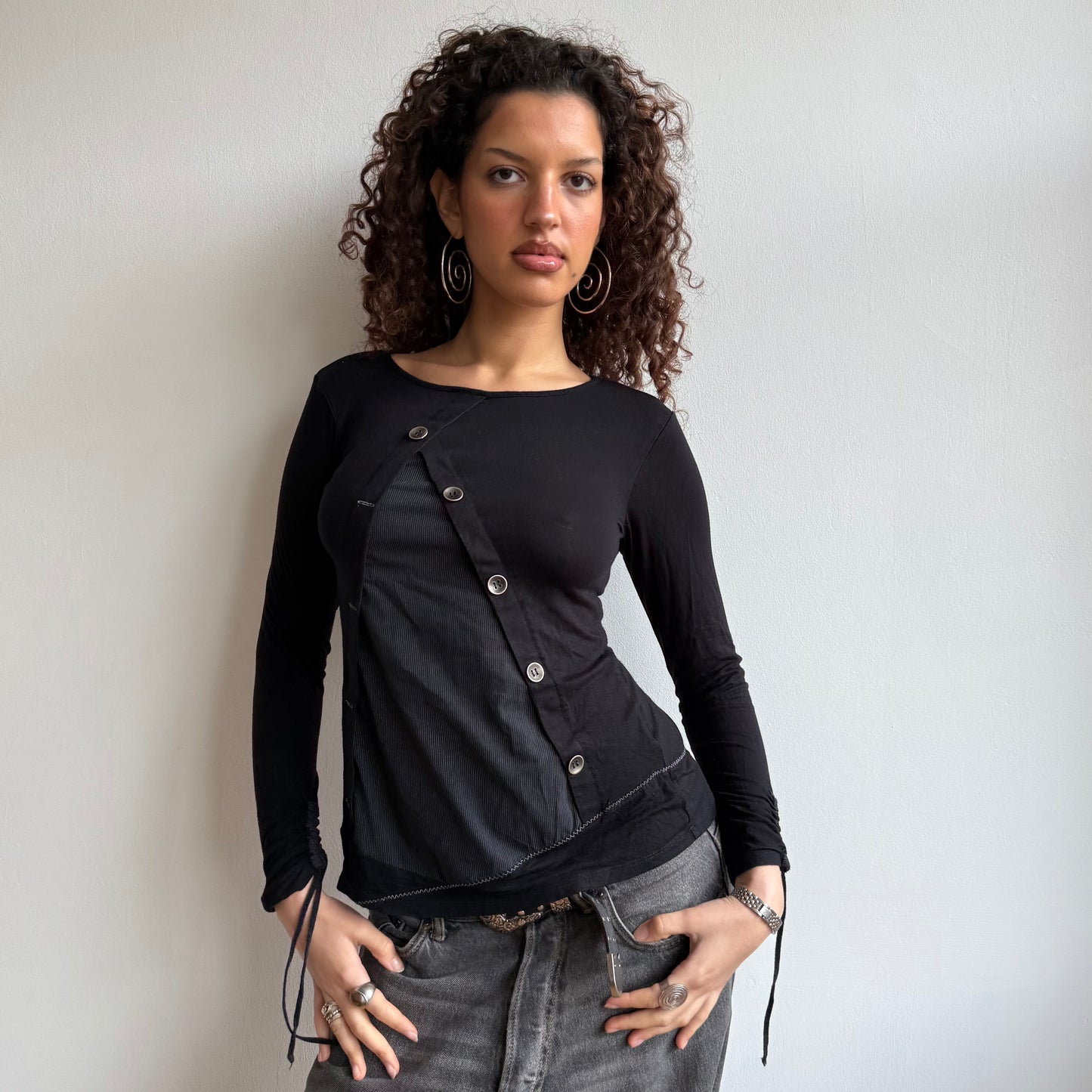 Asymmetric button top - Size S