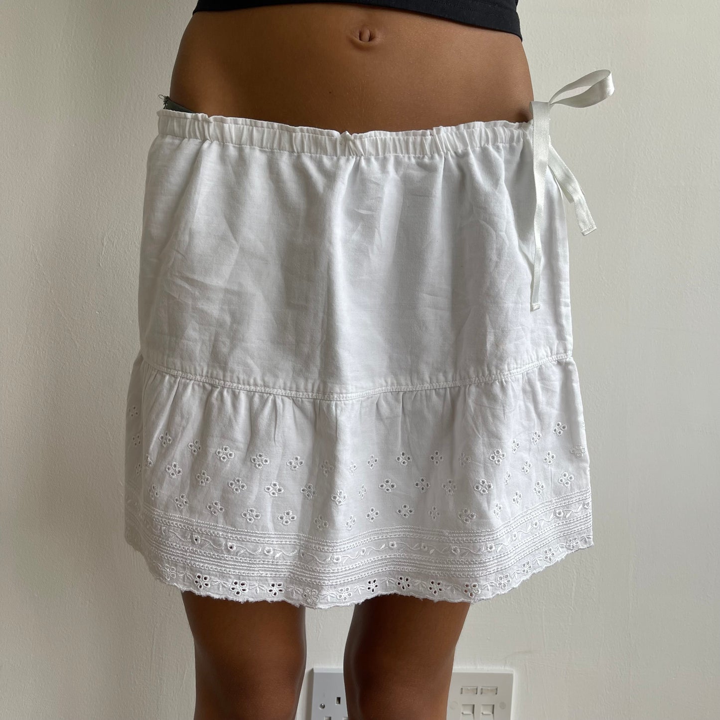 Broderie tie side mini skirt - Size S