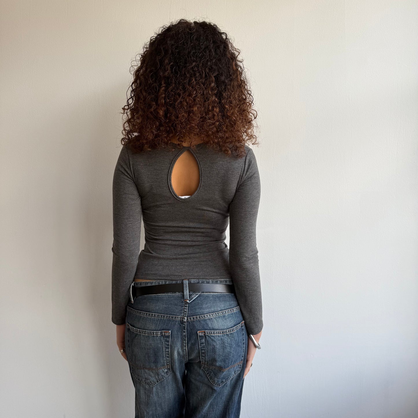 Charcoal grey keyhole top - Size S