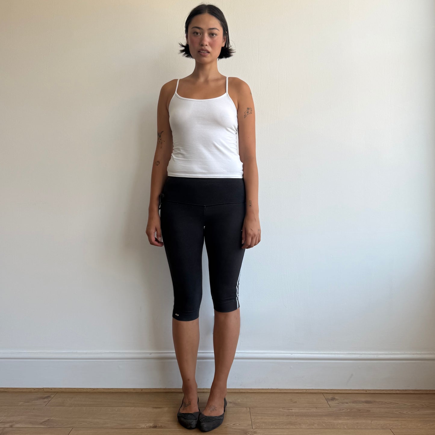 Adidas tie side capris - Size XS