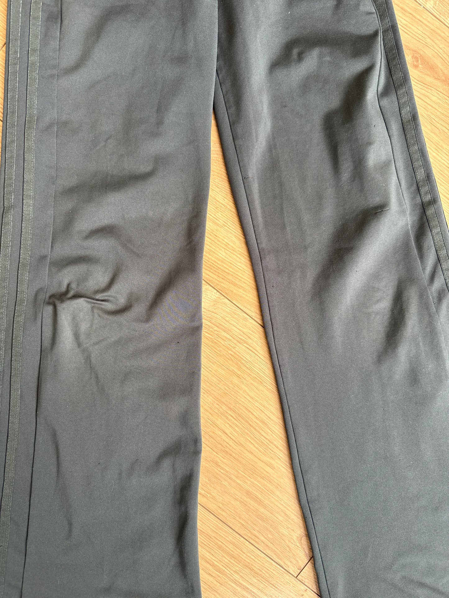 Khaki Adidas stripe flared yoga pants - Size S-M