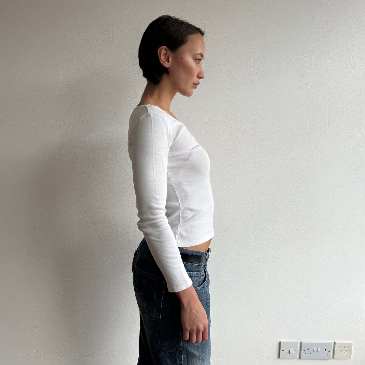 White long sleeve v-neck top - Size S