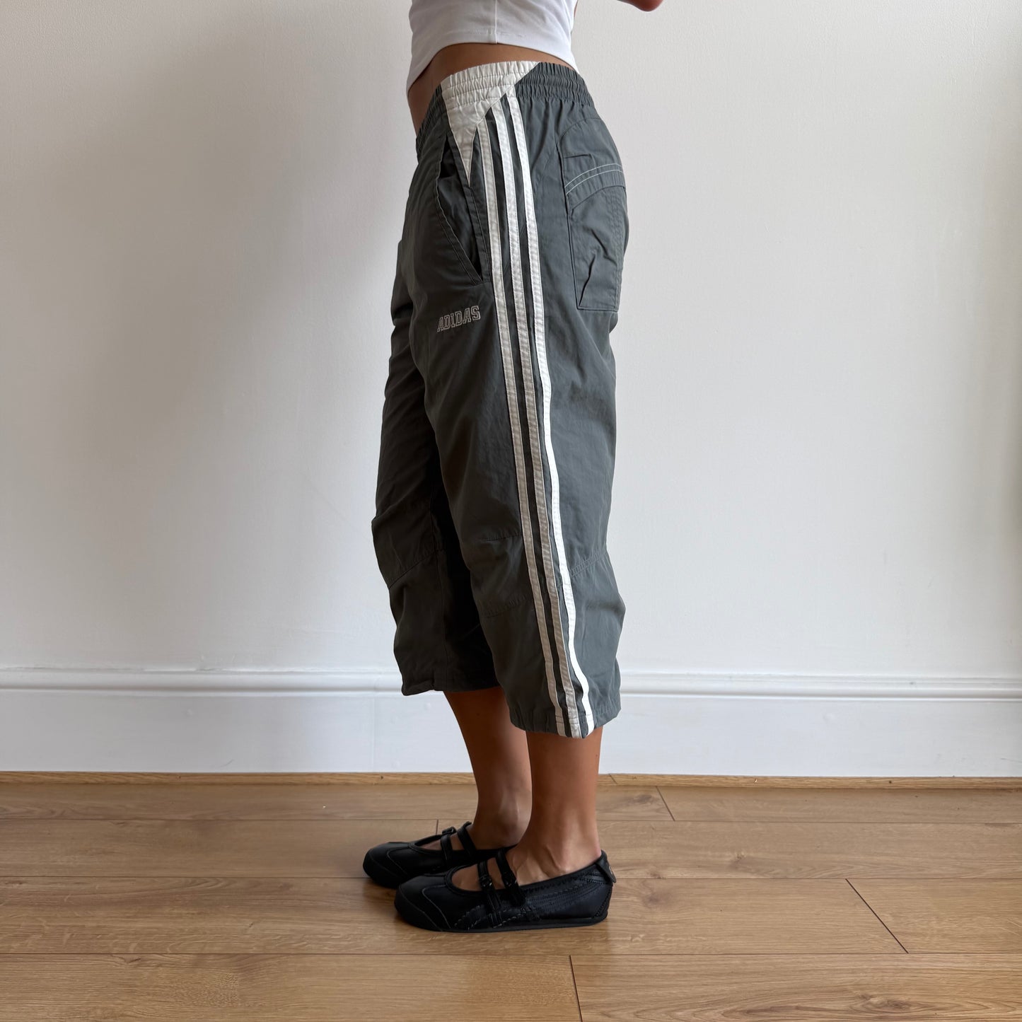Charcoal grey Adidas capris - Size S