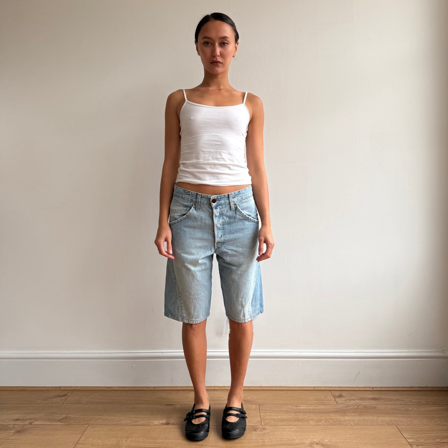 Levi’s Engineered button jorts - Size 30”