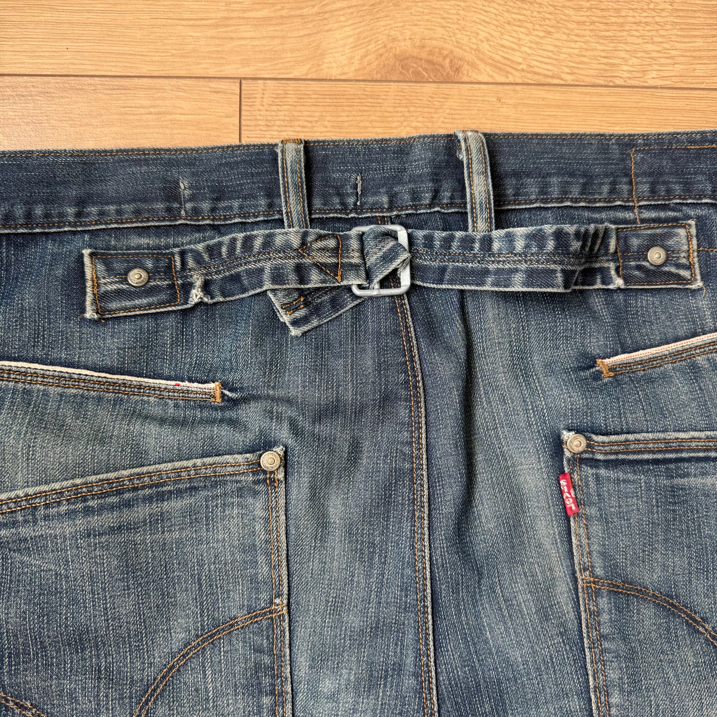 Levi’s Engineered jorts - Size M