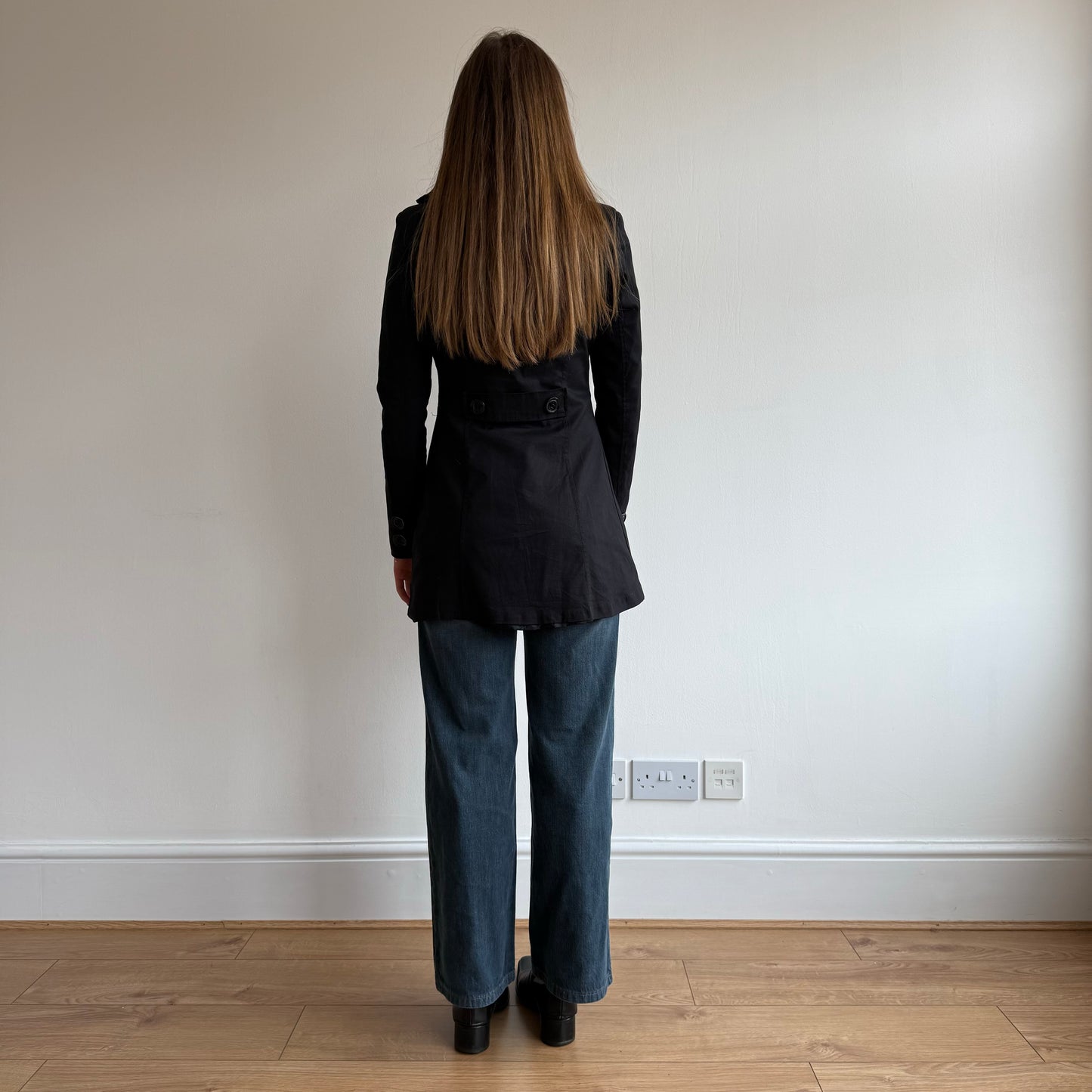 Black asymmetric trench - Size XS