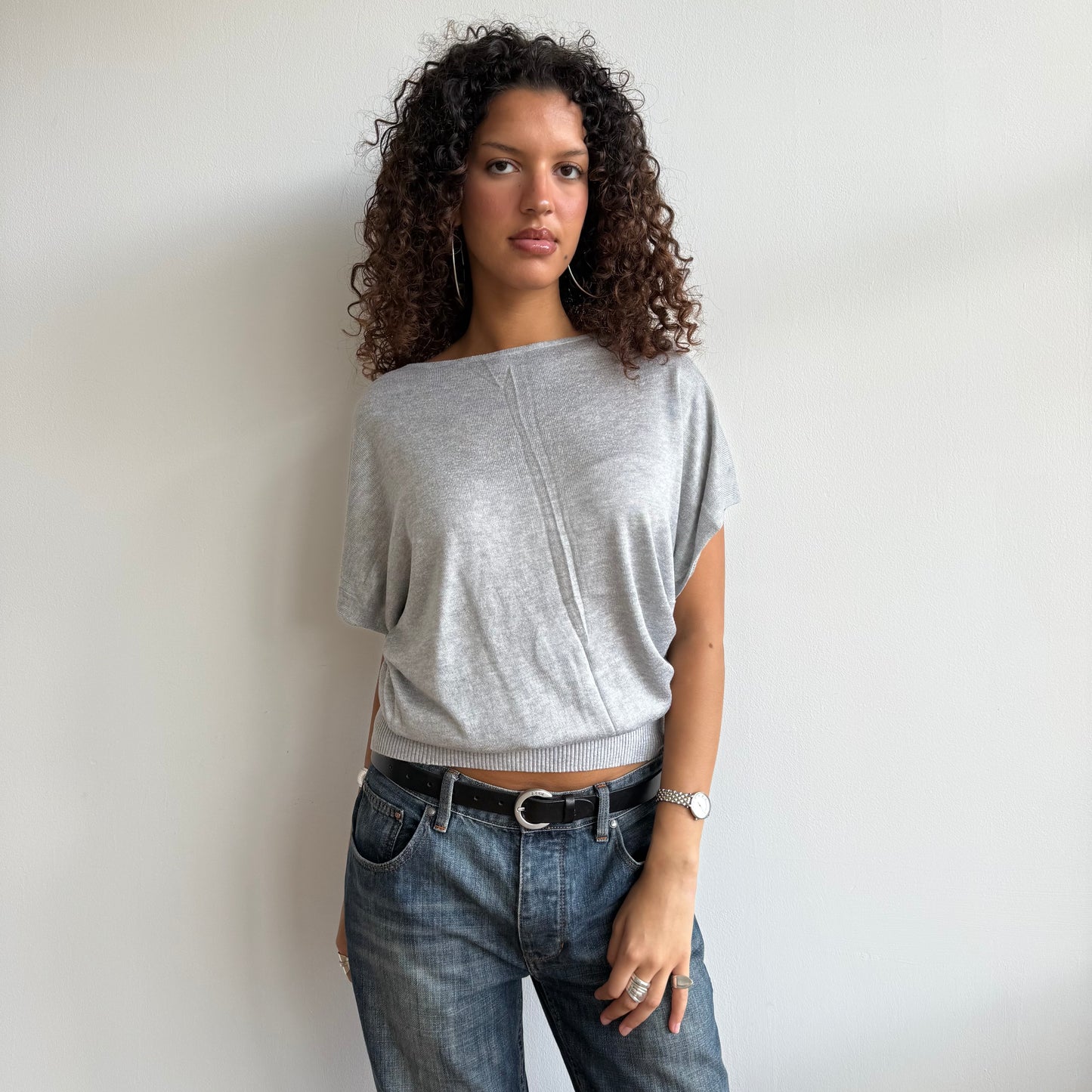 Light grey short sleeve slouchy knit - Size S/M
