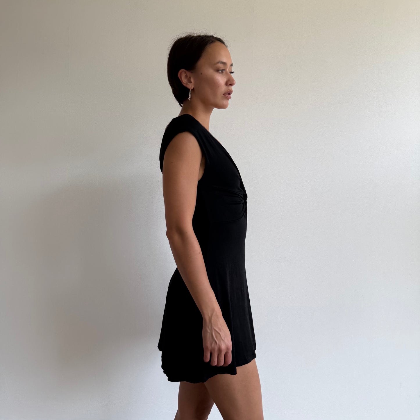 Black twist keyhole mini dress - Size S