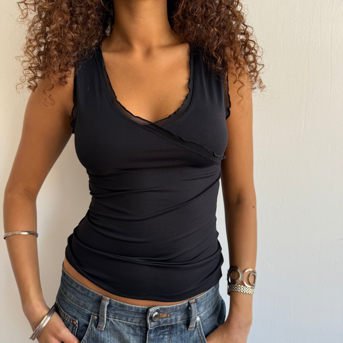 Black wrap ruffle top - Size S + M