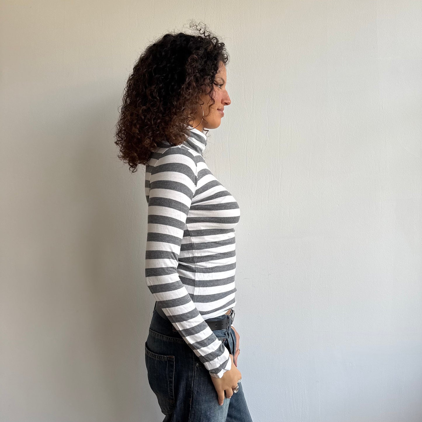 Grey + white stripe roll neck - Size S