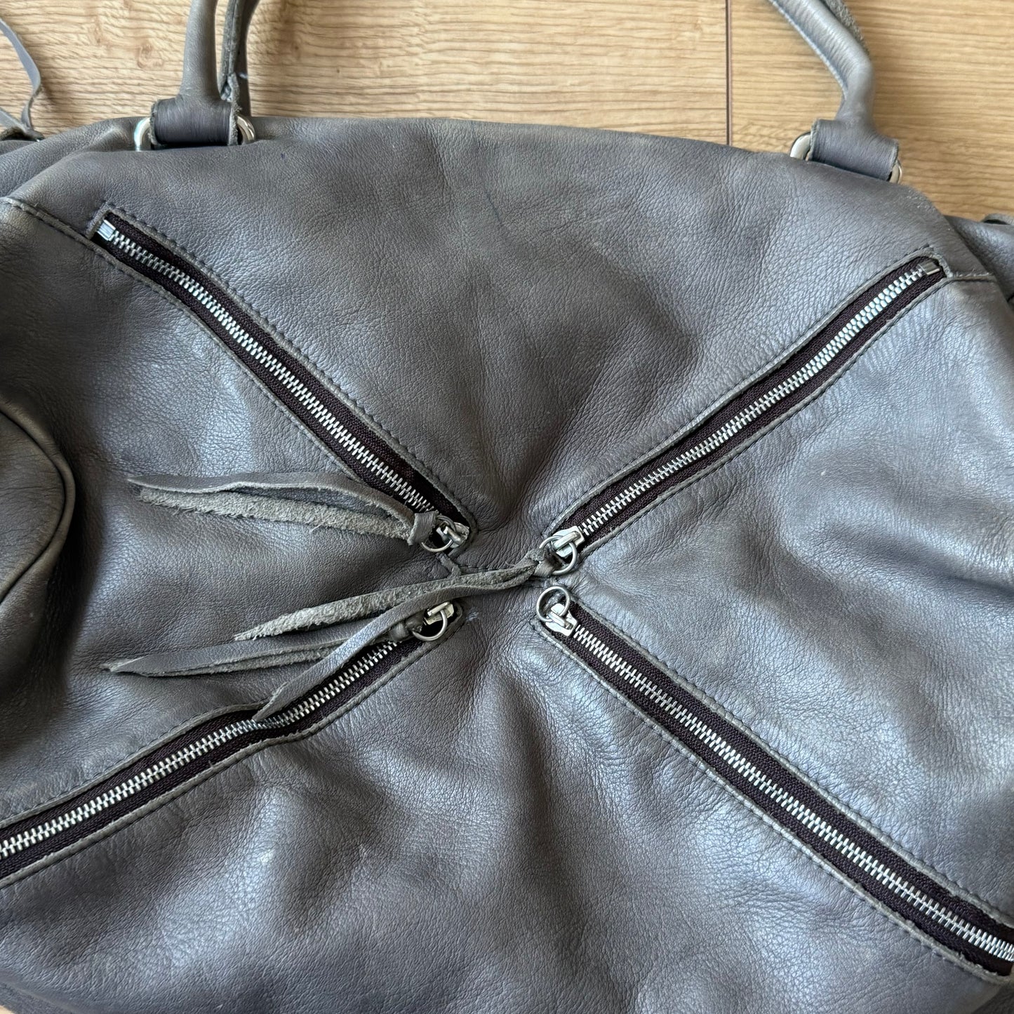 Grey zip leather bag - One Size