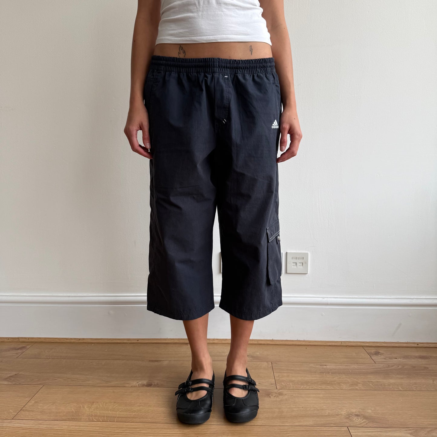 Navy Adidas pocket stitch capris - Size M