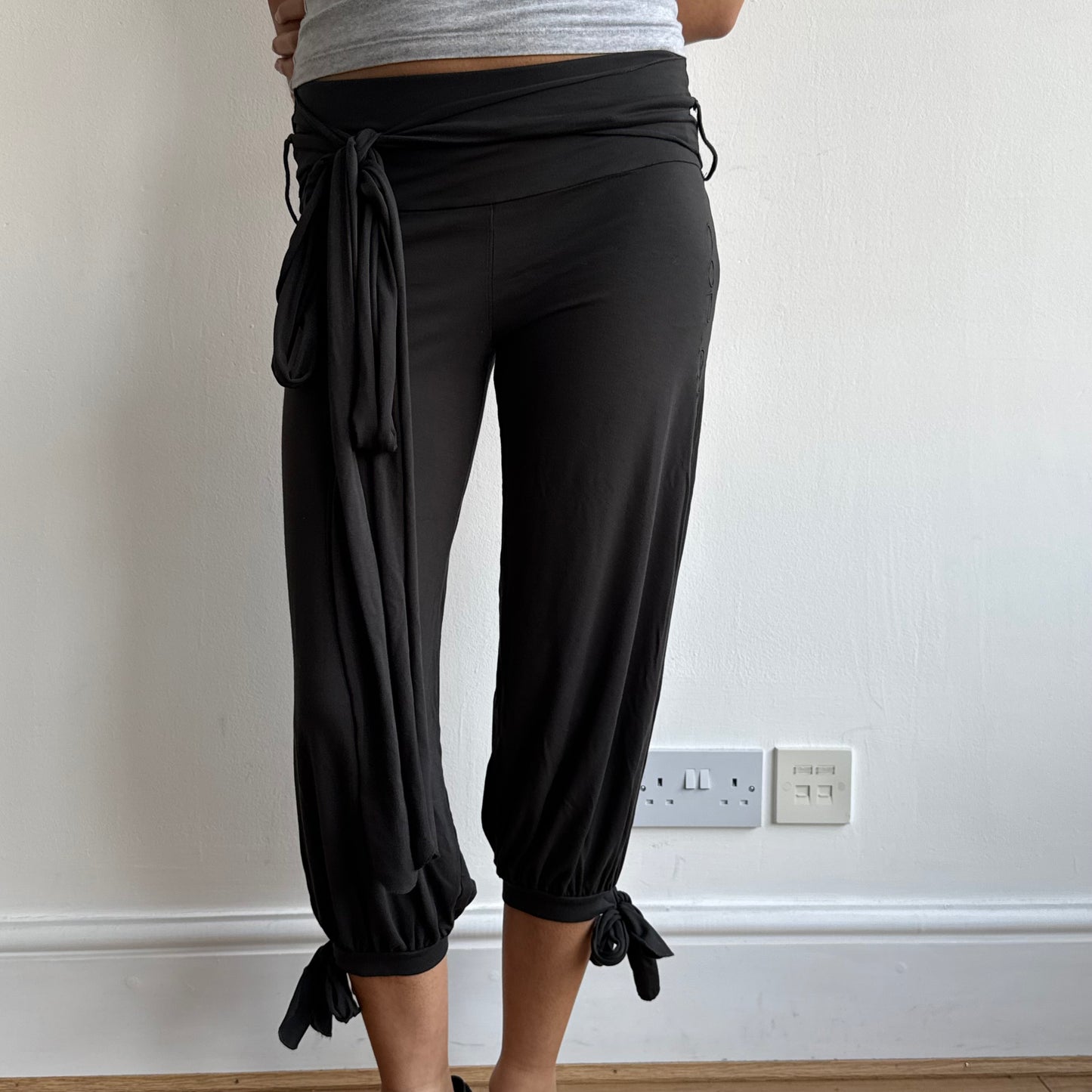 Charcoal Cop Copine harem pants - Size S
