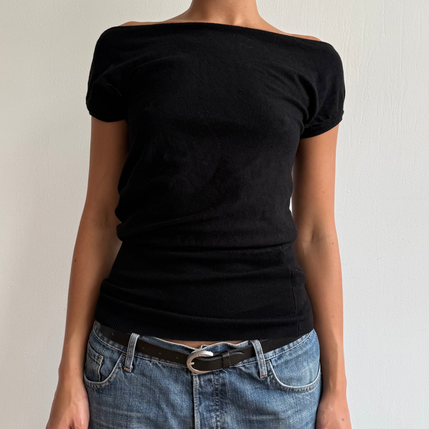Black short sleeve knit - Size S