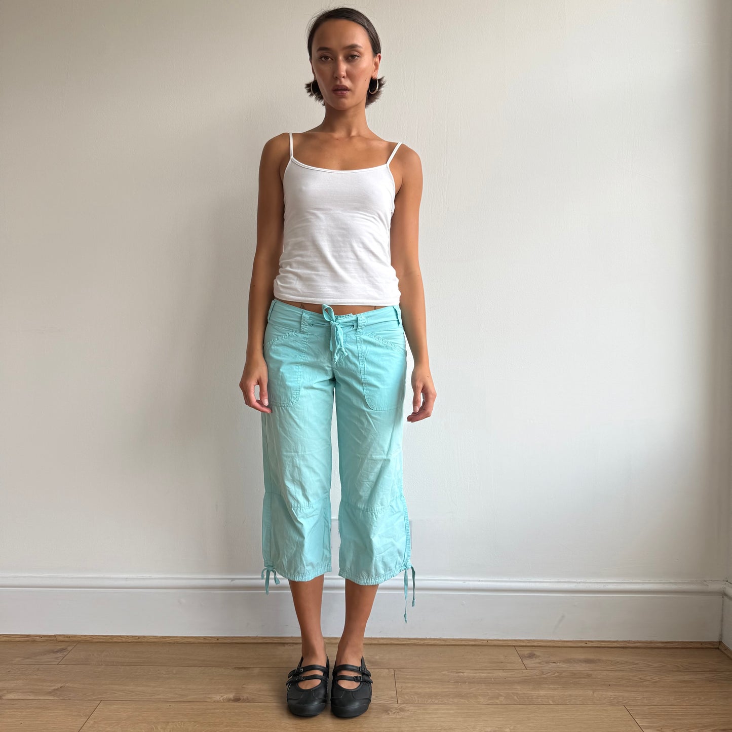 Turquoise drawstring capris - Size S