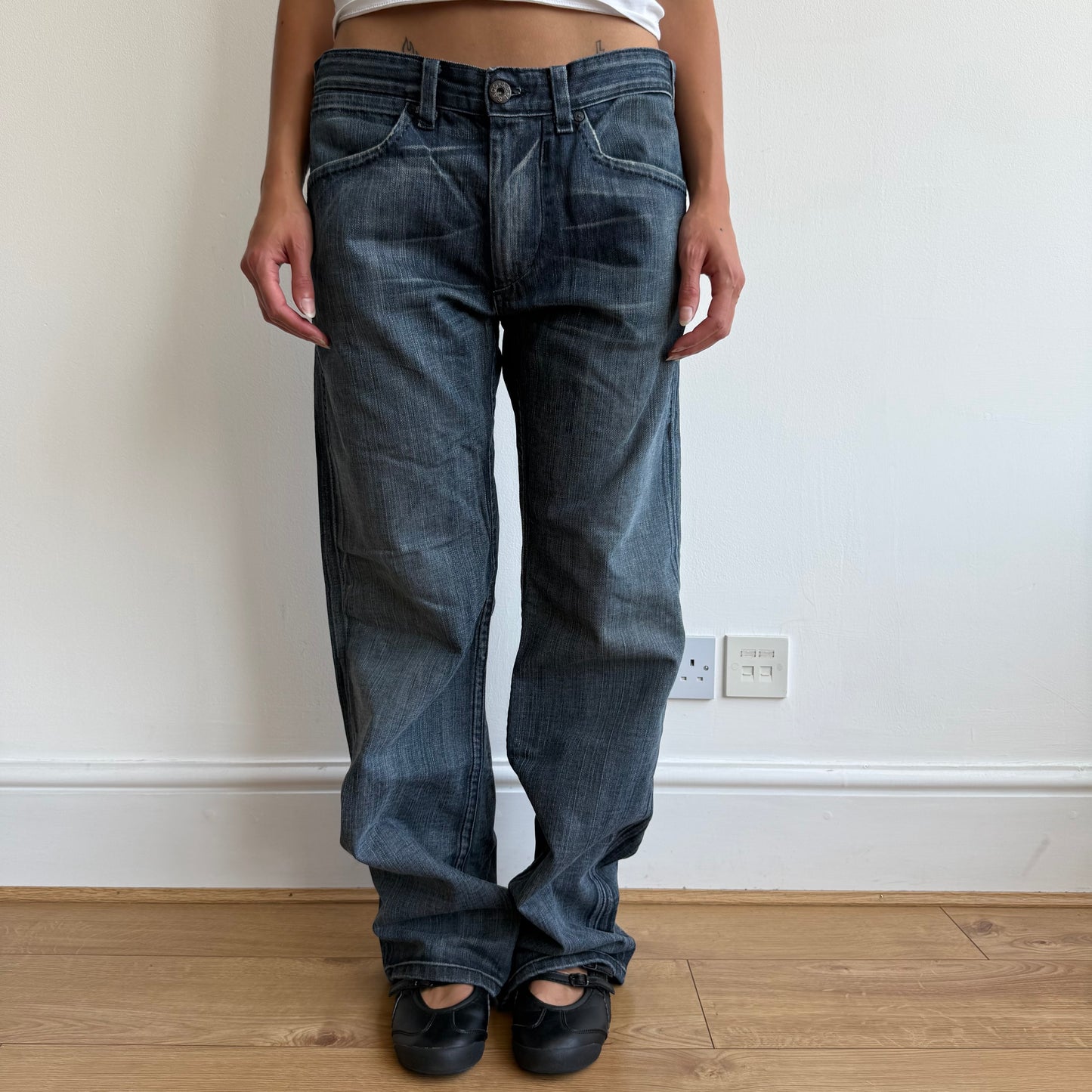 Levi’s star cinch back jeans - Size 34x34