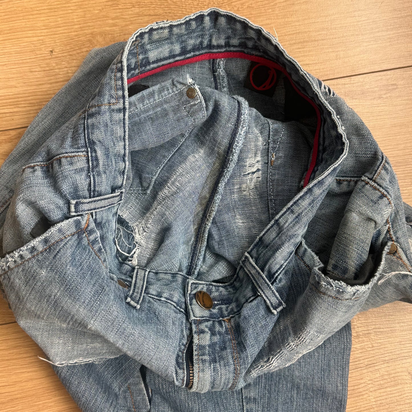 Levi’s Engineered distressed jeans - Size 29x34