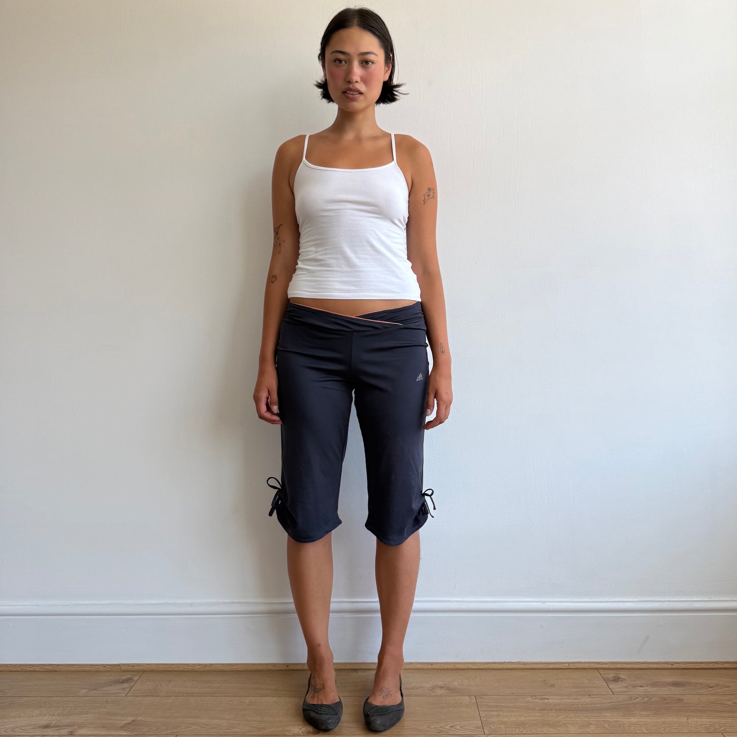 Adidas navy coral ruched capris - Size S
