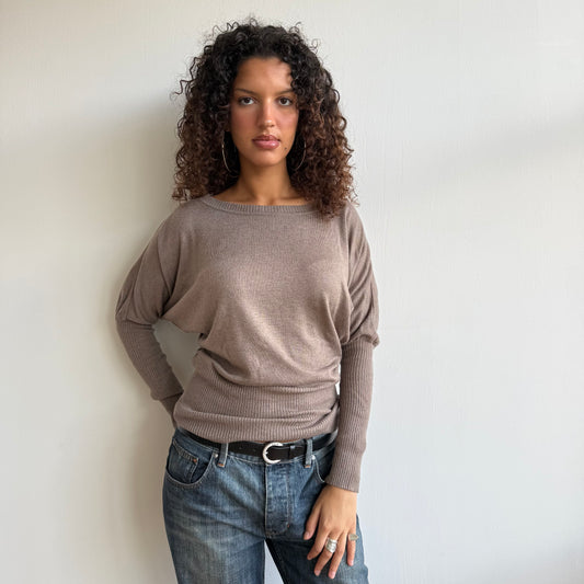 Taupe slouchy long sleeve knit - Size S/M