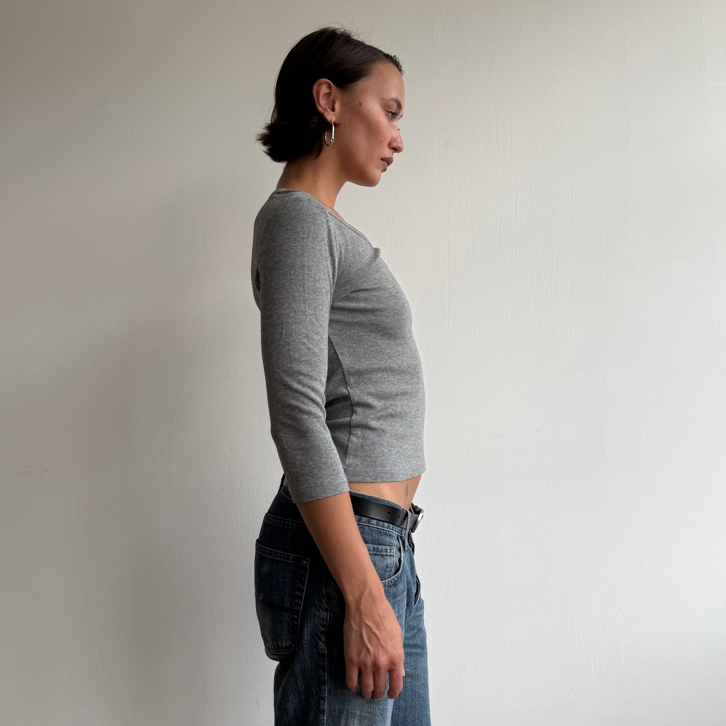 Grey v-neck 3/4 sleeve top - Size S