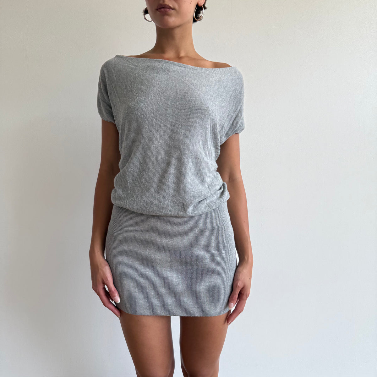 Grey knit short sleeve dress - Size S
