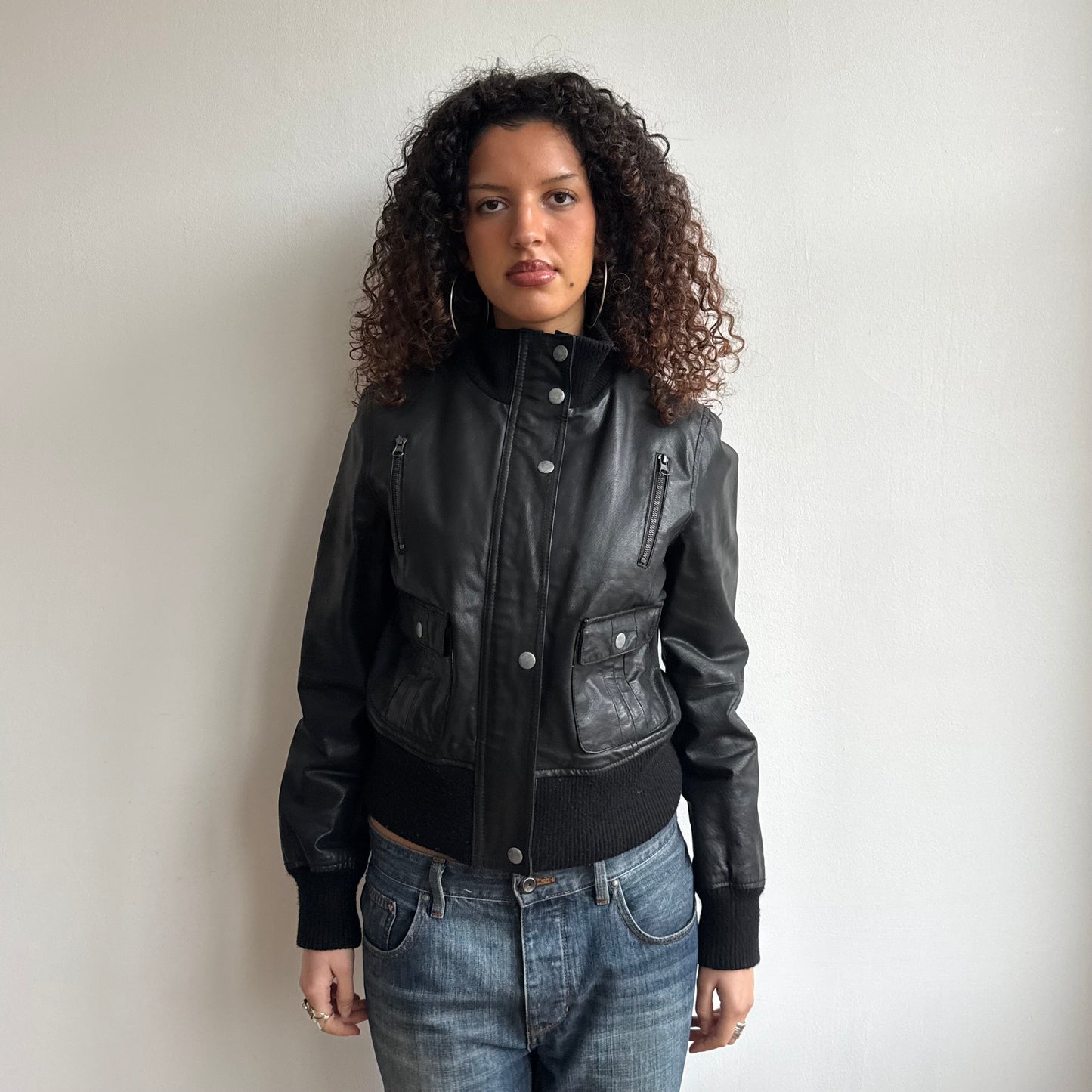 Black leather bomber jacket - Size M