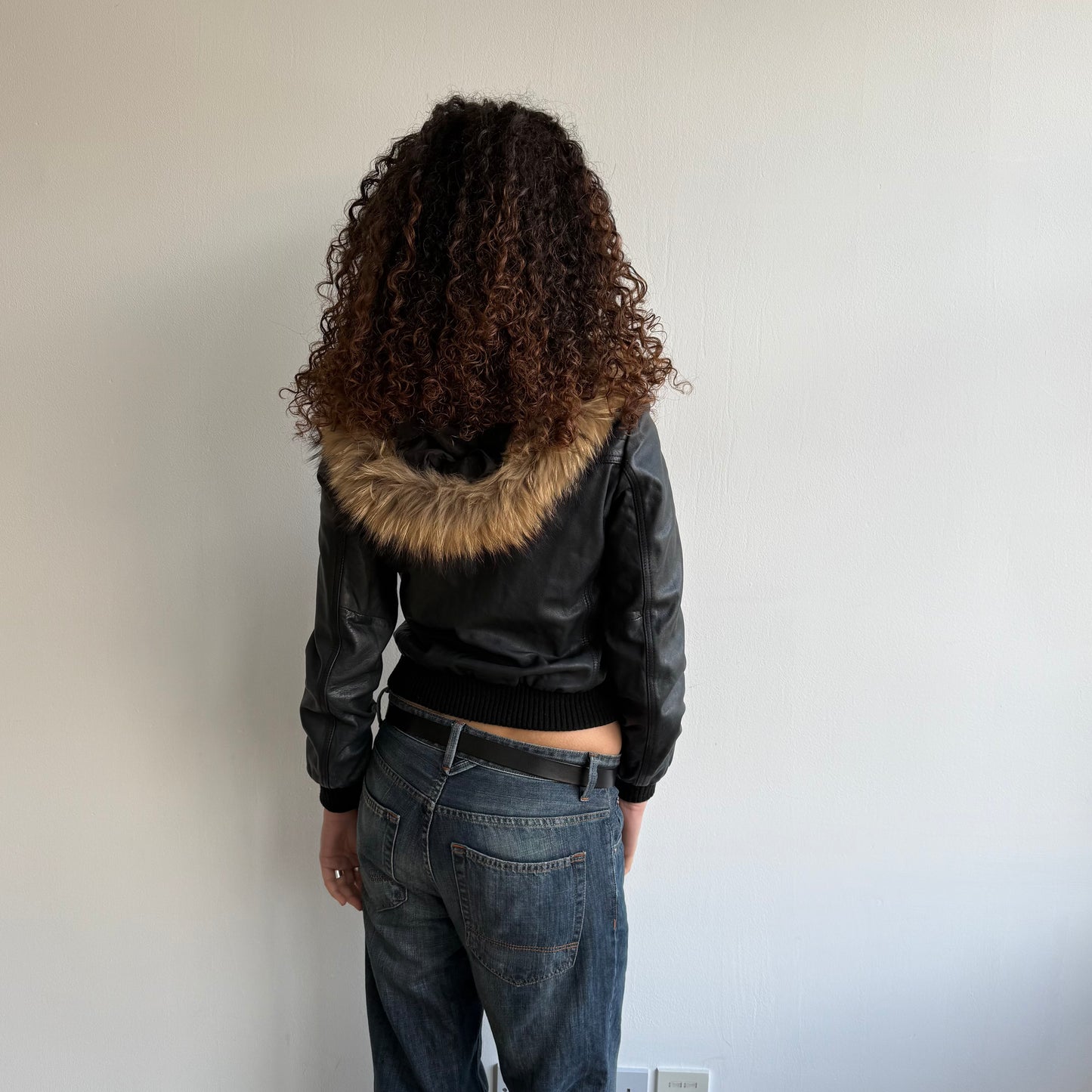 Black leather bomber with fur hood - Size S