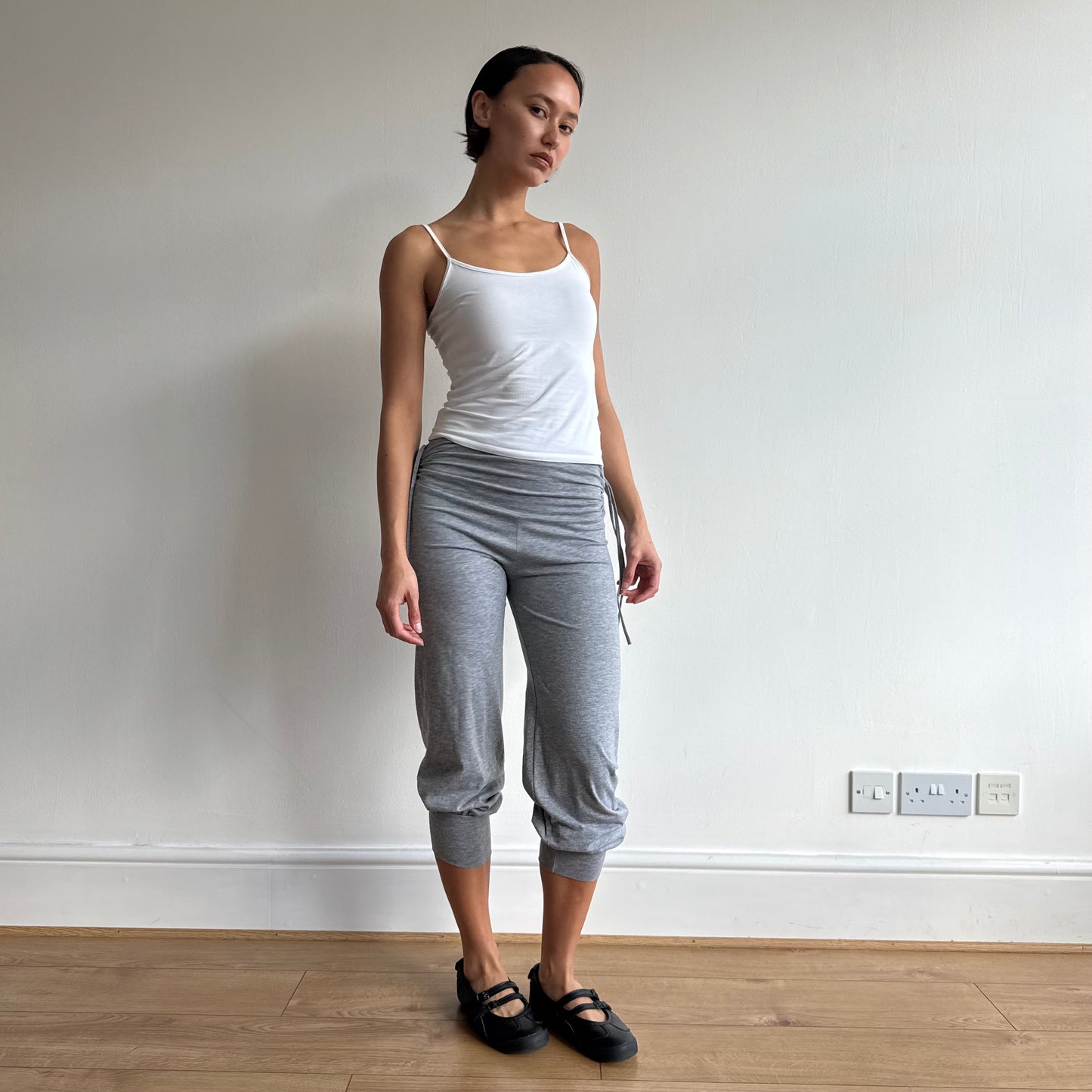 Grey harem ruched capris - Size S