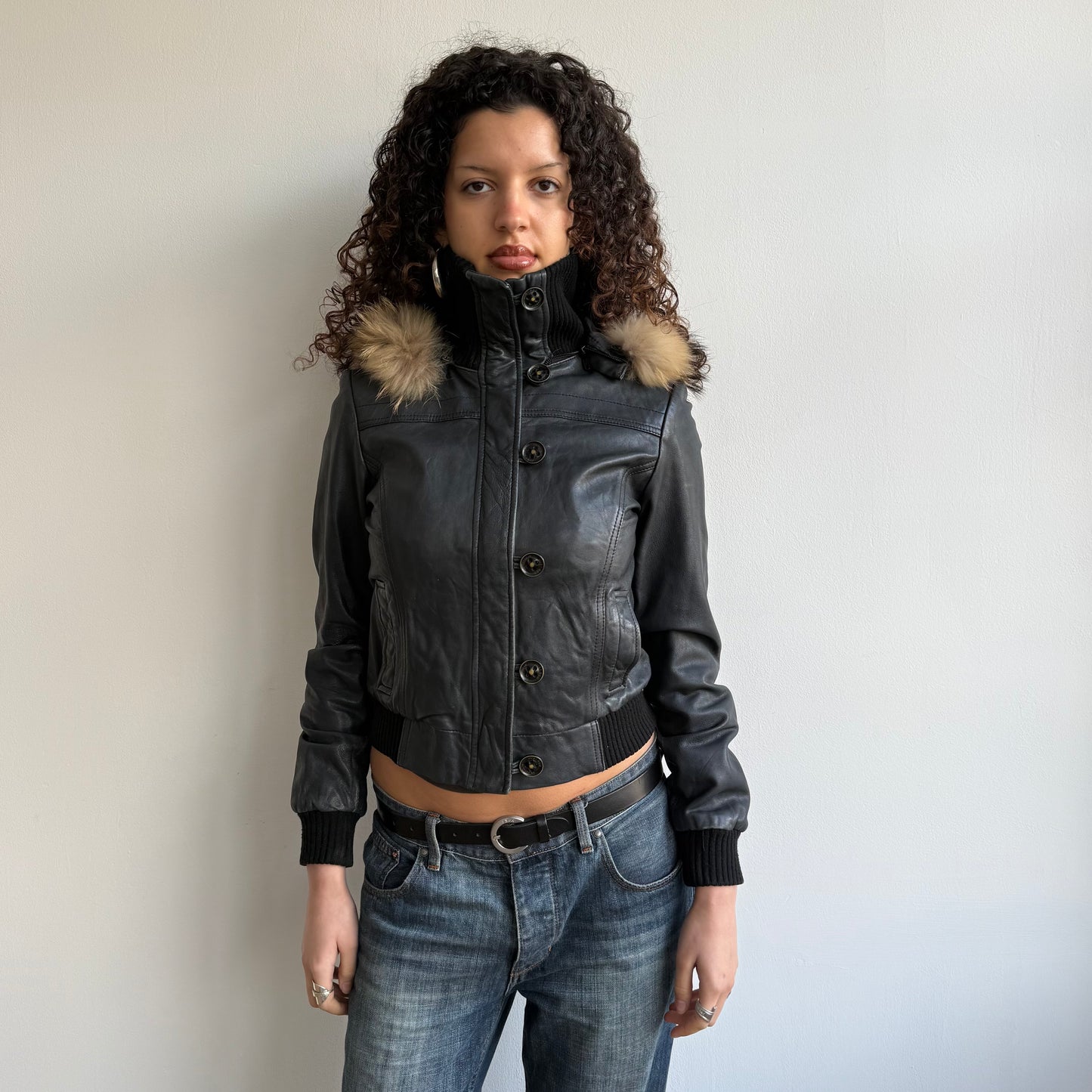 Black leather bomber with fur hood - Size S