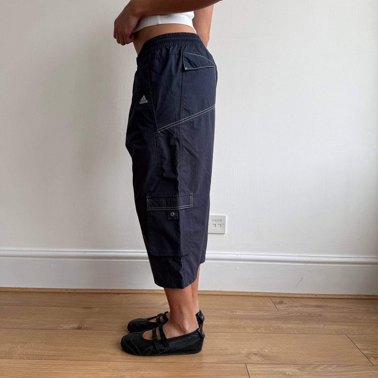 Navy Adidas pocket stitch capris - Size M