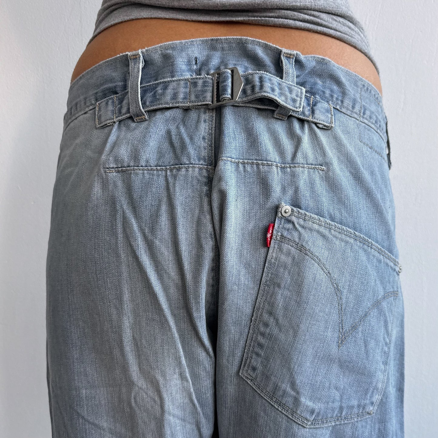 Levi’s Engineered buckle jeans - Size 34