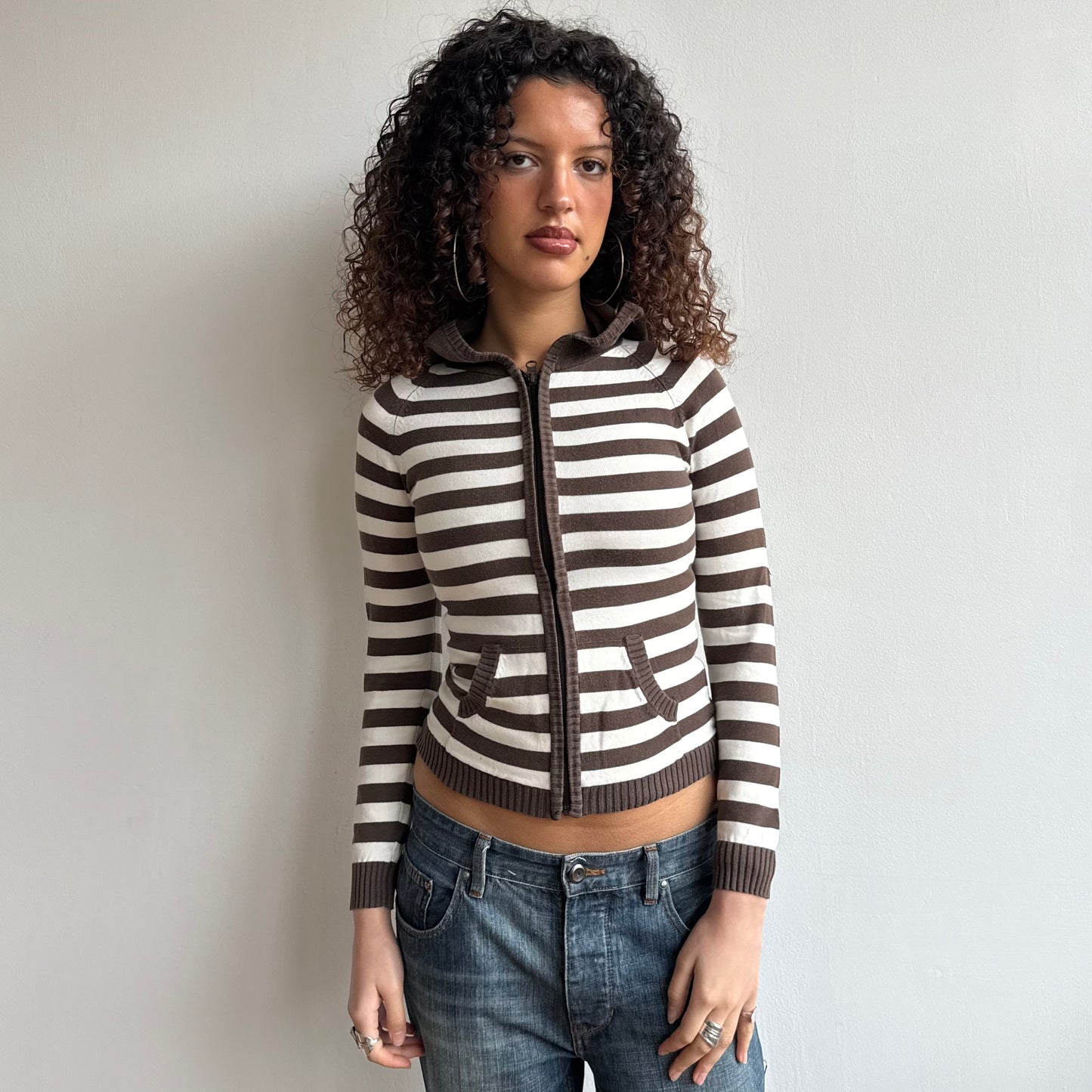Brown and white hooded knit - Size S