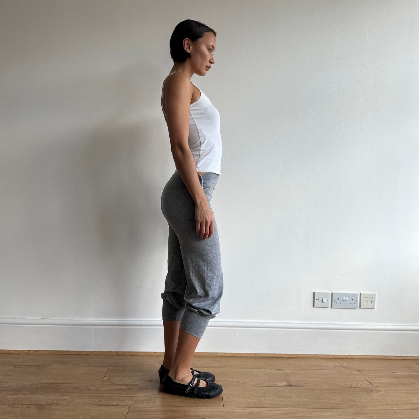 Grey harem ruched capris - Size S