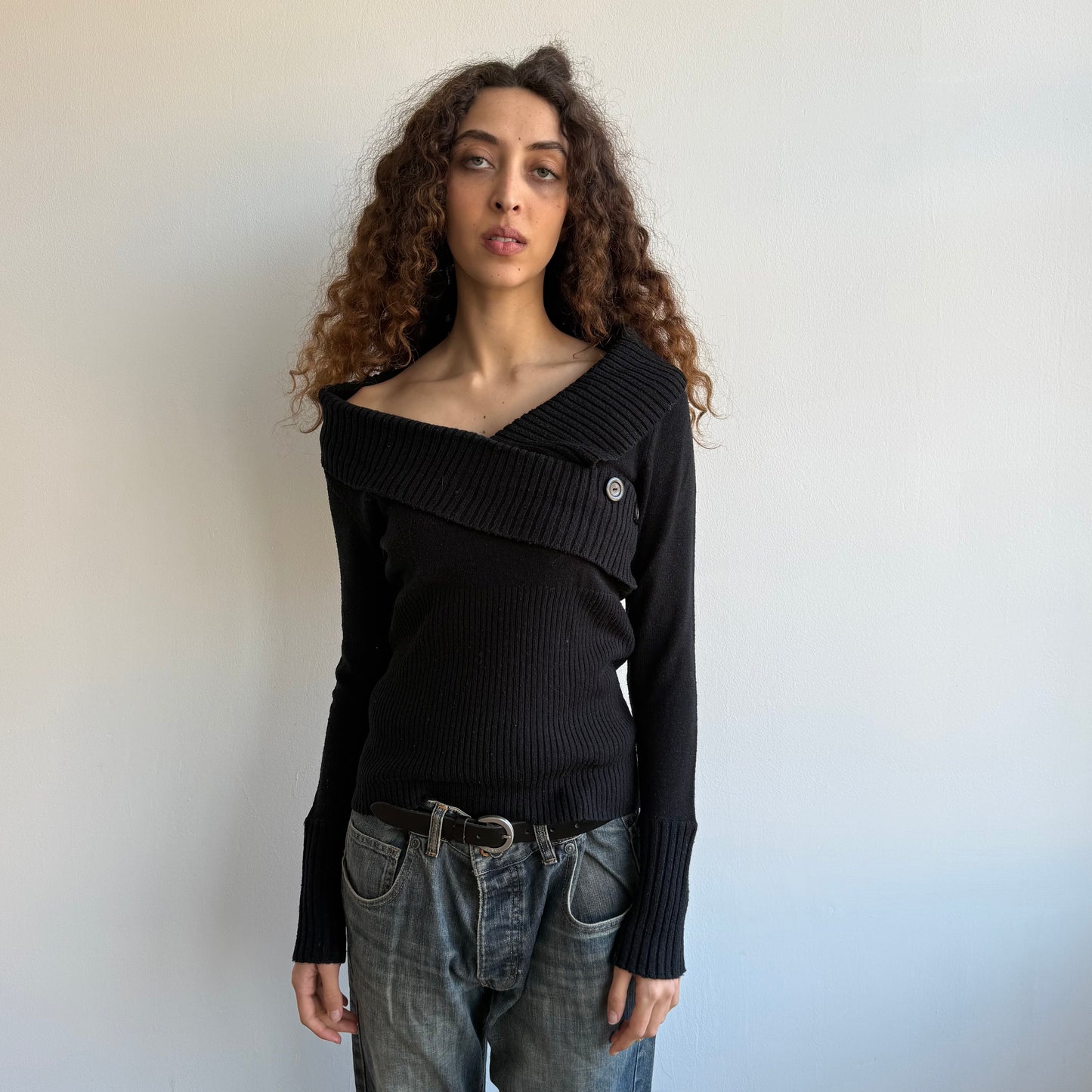 Black button wrap v neck knit - Size M