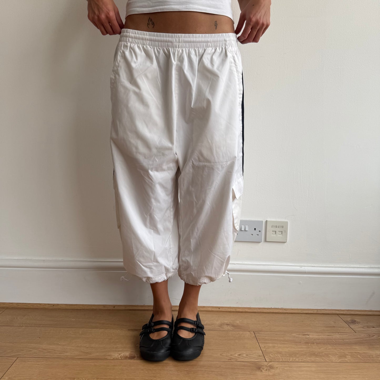 White Adidas cargo capris - Size M/L