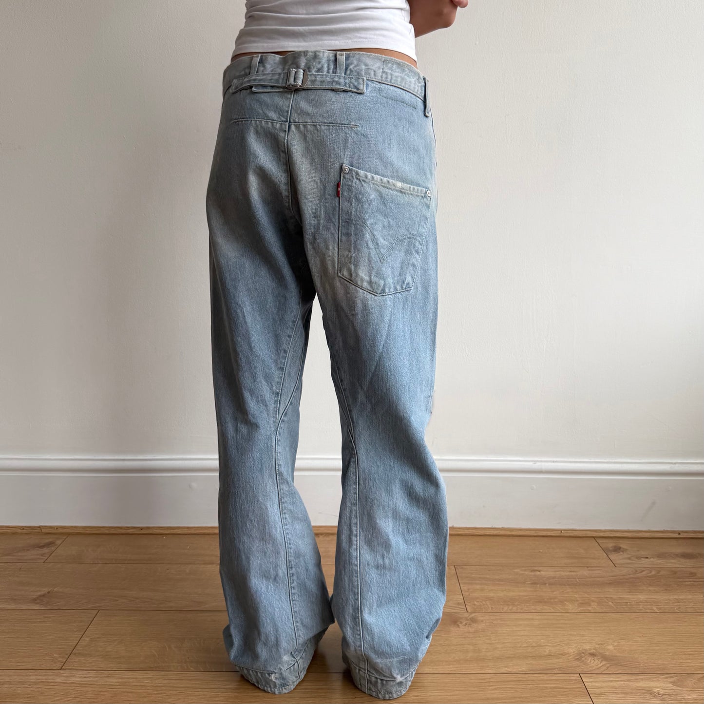 Levi’s Engineered cinch jeans - Size 32x32