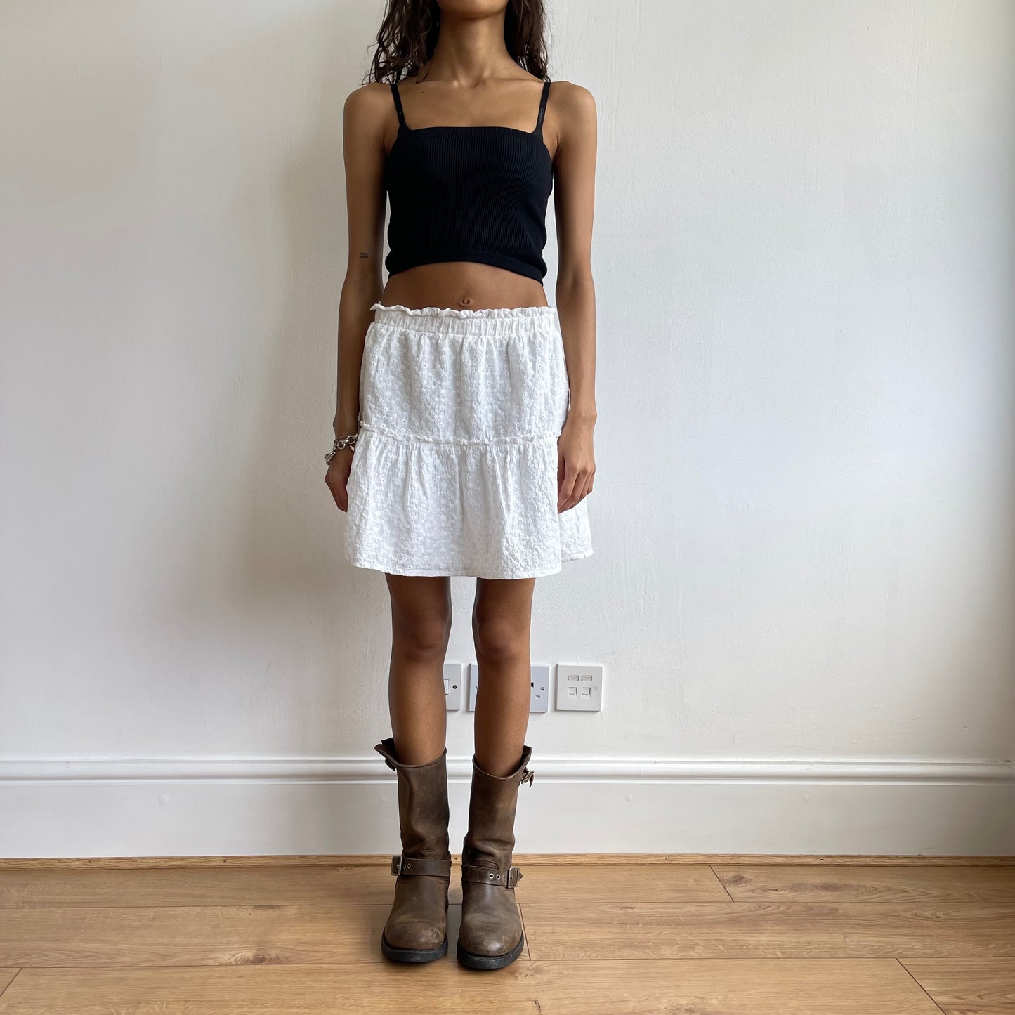 White broderie mini skirt - Size S