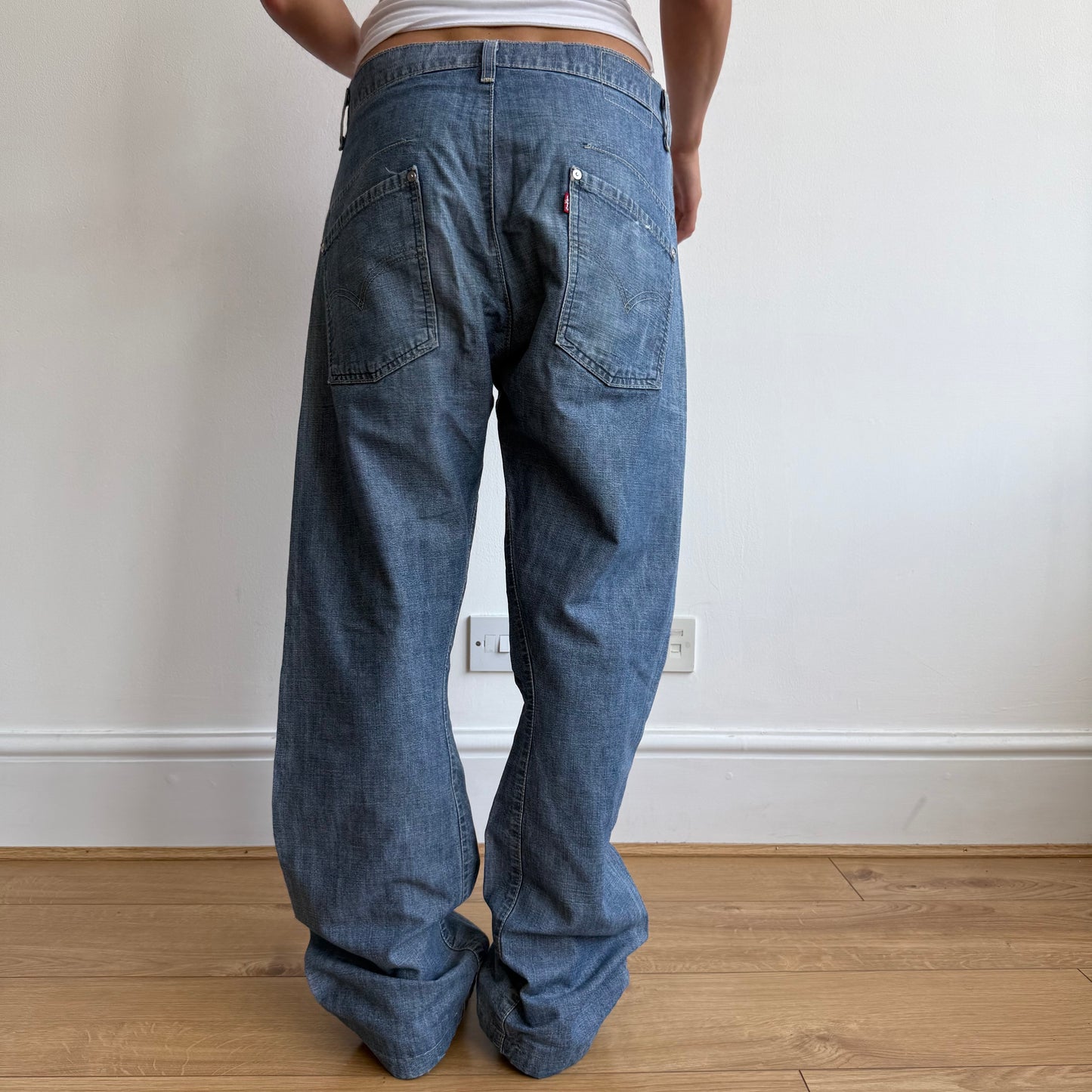 Levi’s engineered blue jeans - Size 32x34
