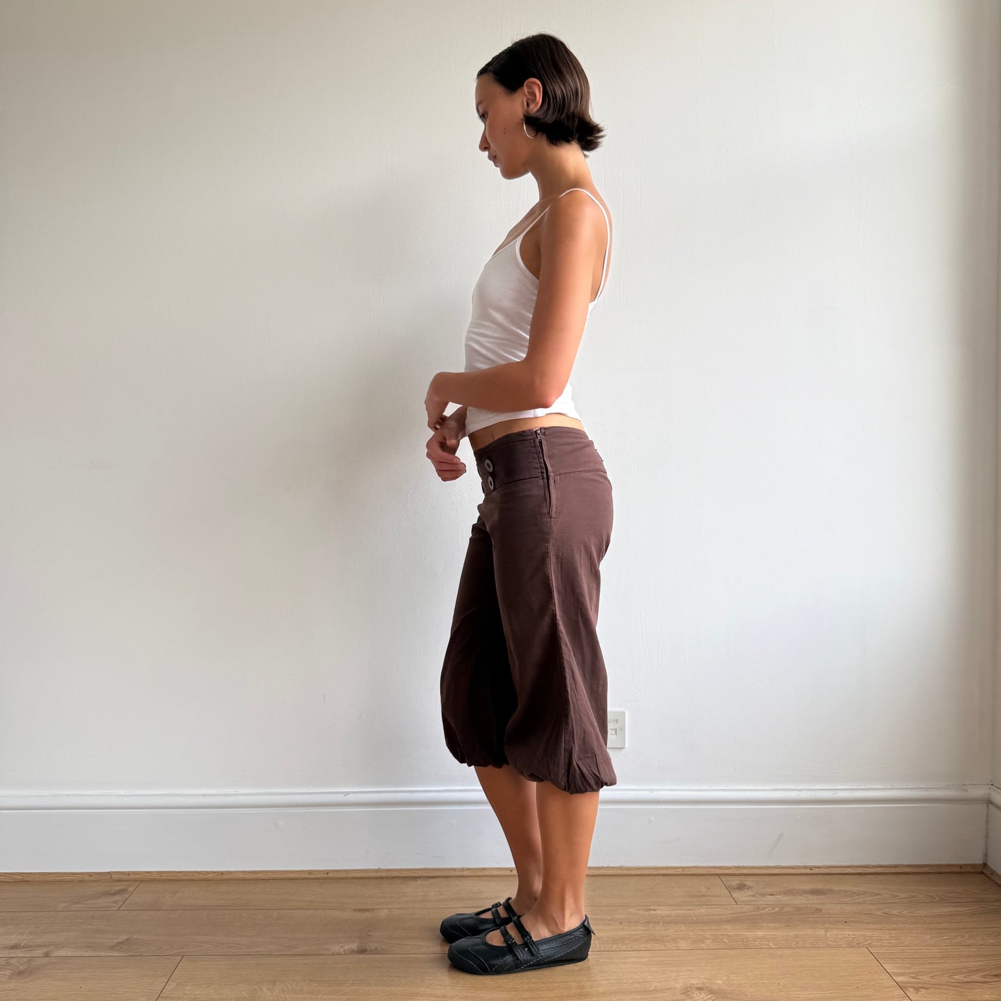 Brown button pocket front capris - Size S