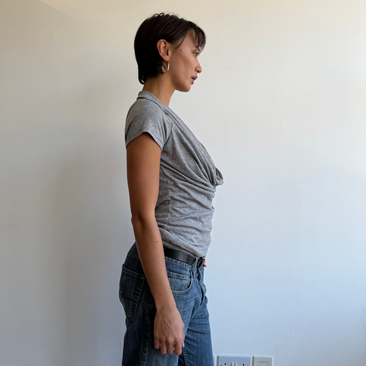 Grey double layer keyhole top - Size M