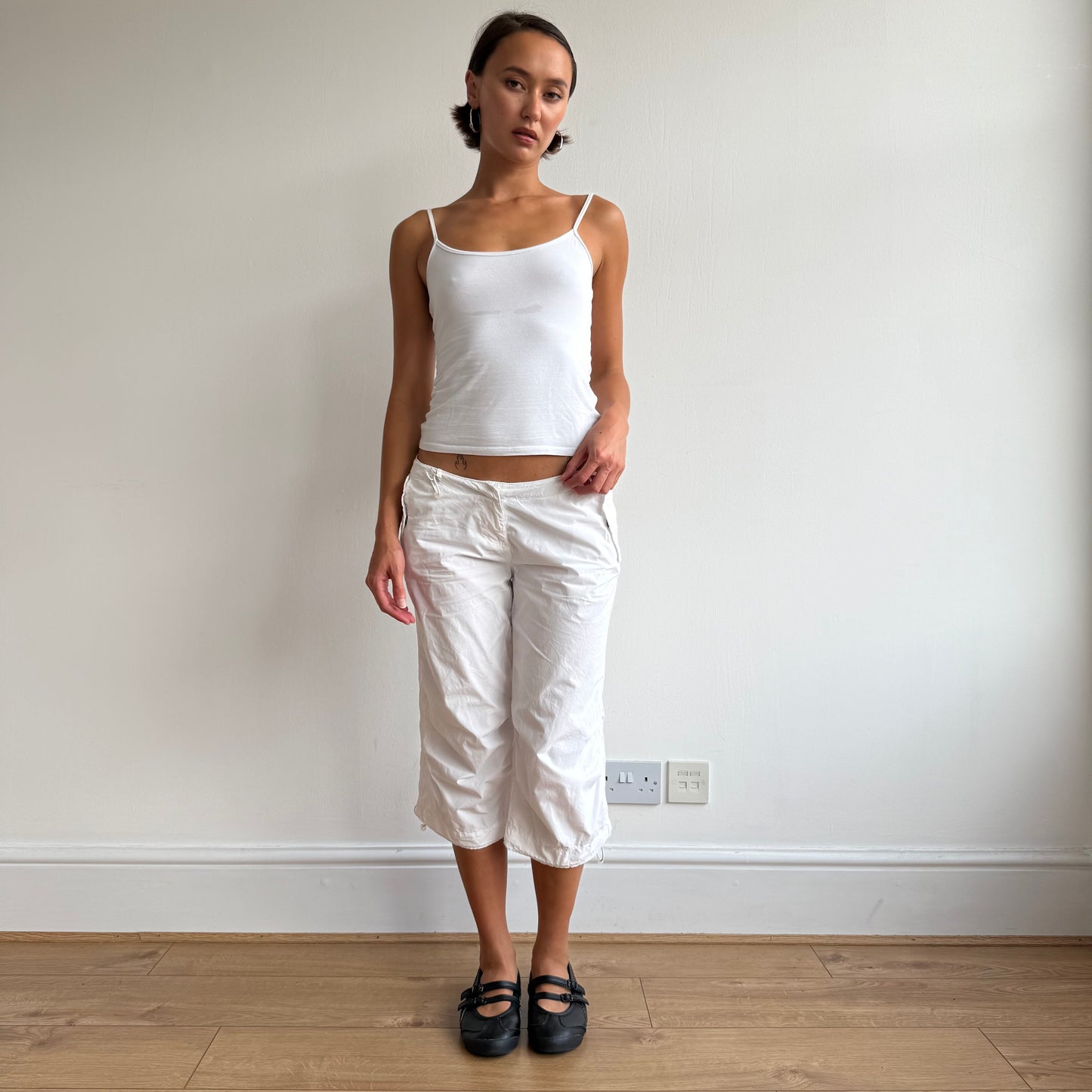 White toggle Puma capris - Size 29”